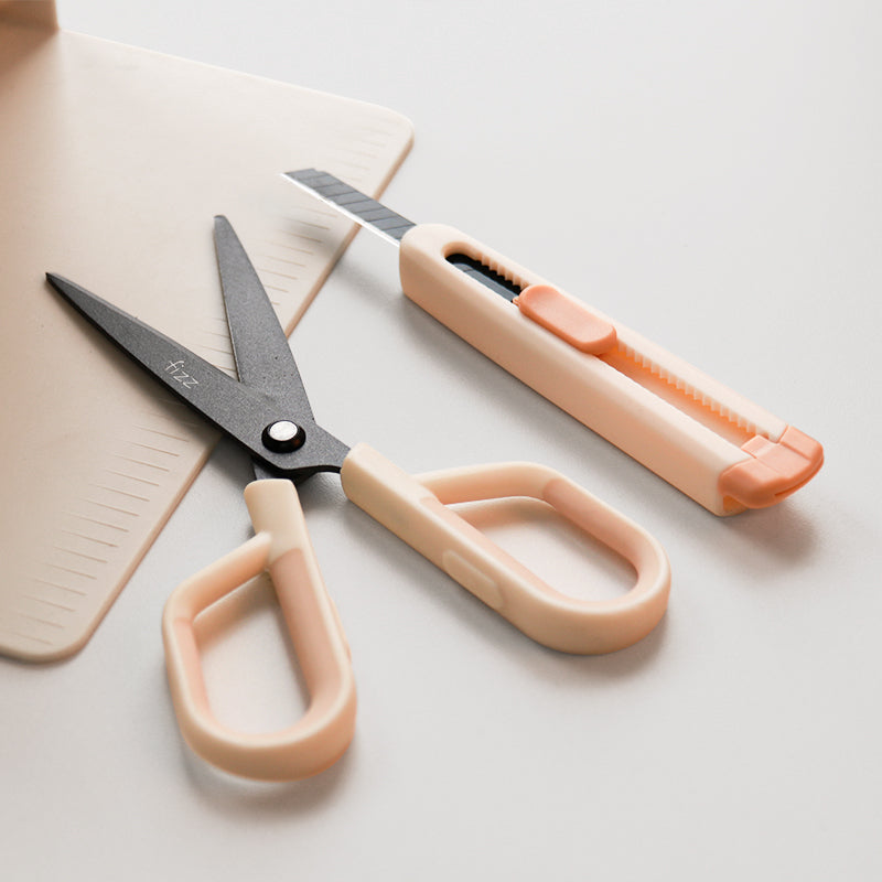 FIZZ Multifunctional scissors